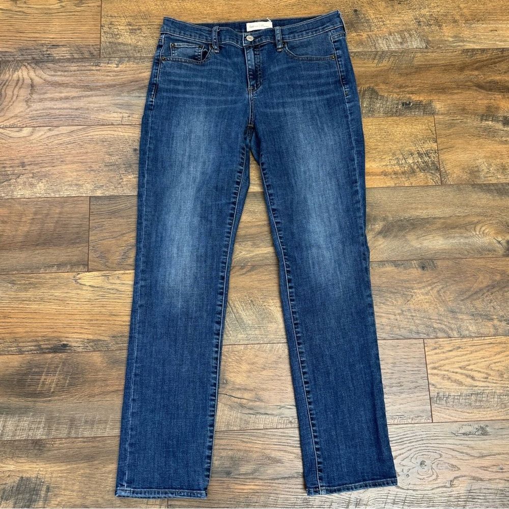 Gap Straight Stretch Jeans Dark Indigo Womens Jeans Size 30R Blue Denim Mid Rise
